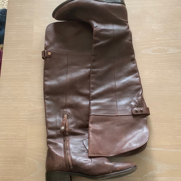 BCBG MAXAZRIA over the knee Leather boots, some wear, size 6.5 soft supple - Picture 2 of 4
